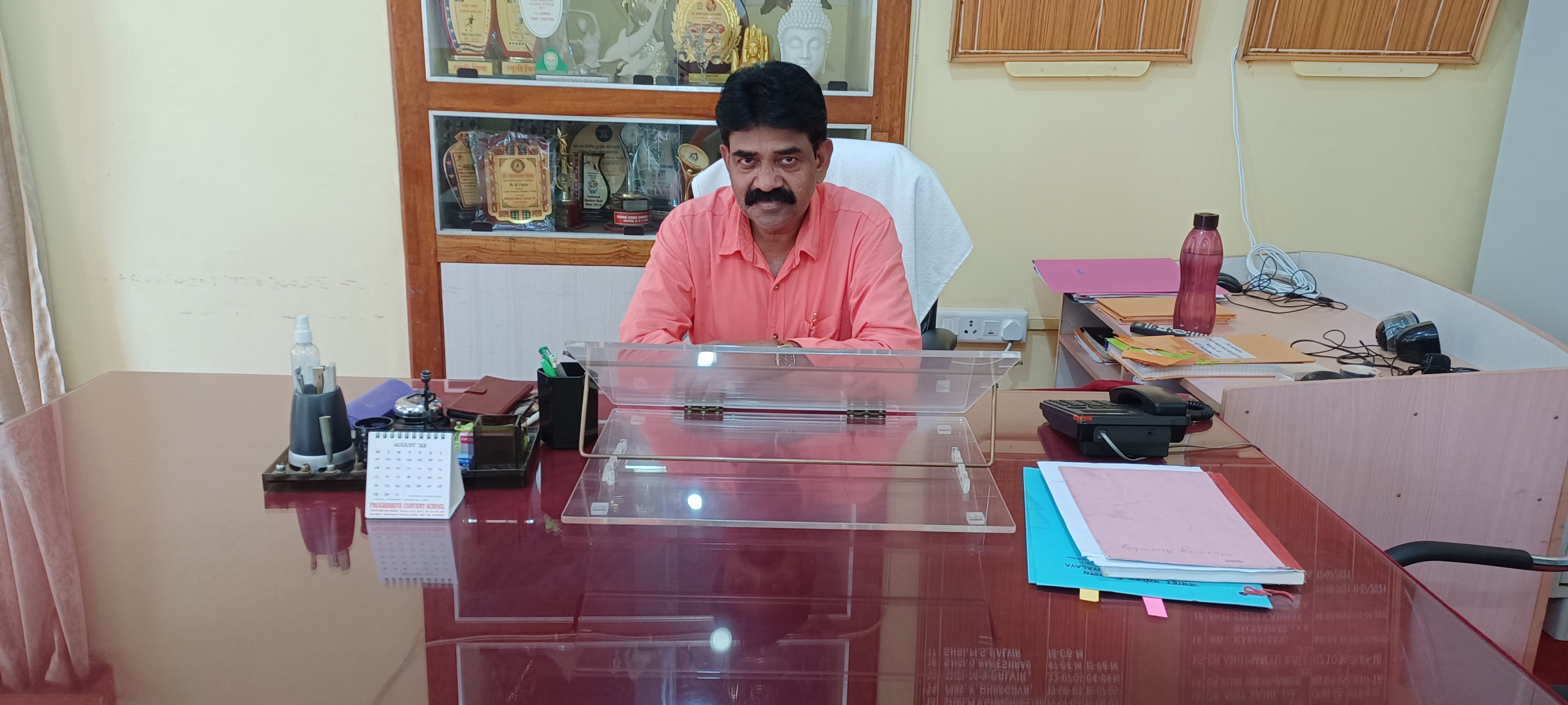 Hon'ble Principal JNV Gondia