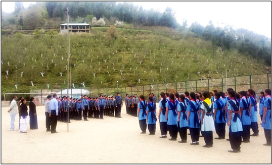 स्काउट  और गाइड्स Scouts and Guides