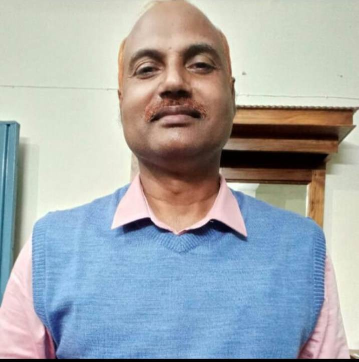 SH . KRISHNA KUMAR MISHRA  (Principal)